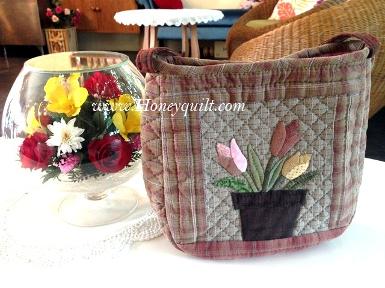 New !! Tulip Handbag ( สินค้าสั่งทำและจัดส่งภายใน 3 สัปดาห์ )